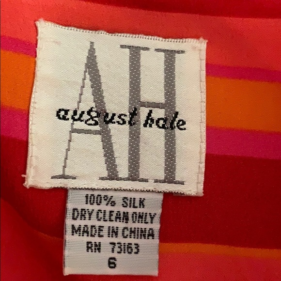 Assortment of clothes - Picture 5 of 16